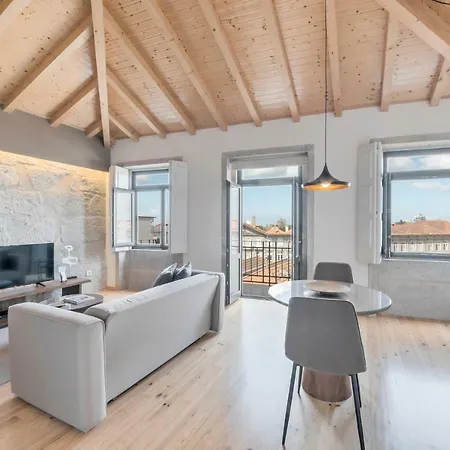 Street Sá De Noronha * Oporto