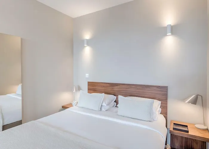 Street Sa De Noronha (adults Only) Porto